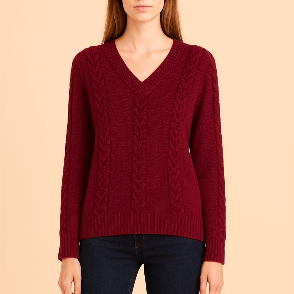 Hand-knit cable-knit wool V-Neck sweater